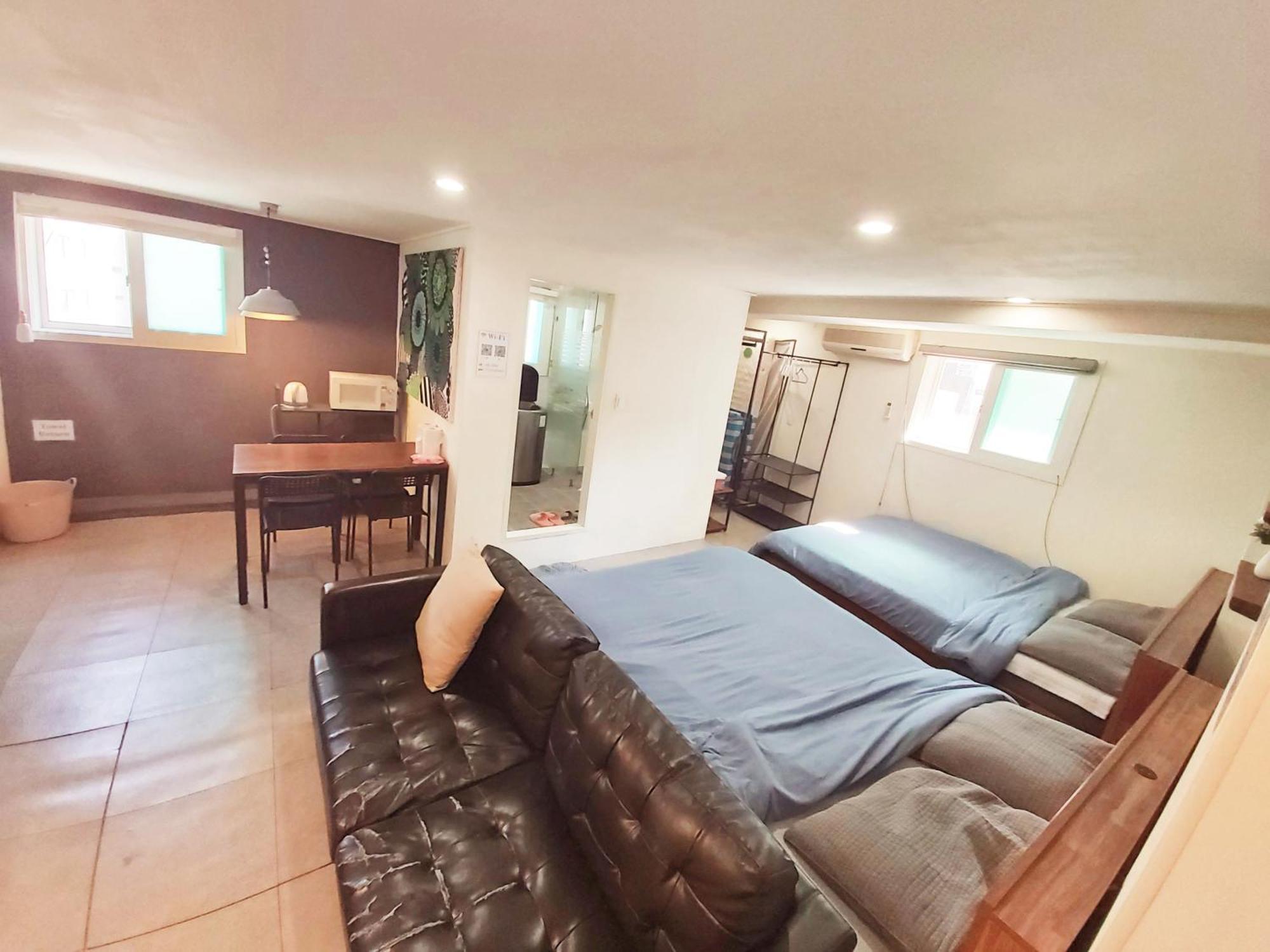 סיאול Blue Boat Hostel Myeongdong מראה חיצוני תמונה